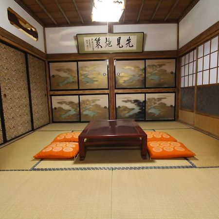 הוילה פוג'יקאוואגוצ'יקו Fuji Sakura House מראה חיצוני תמונה