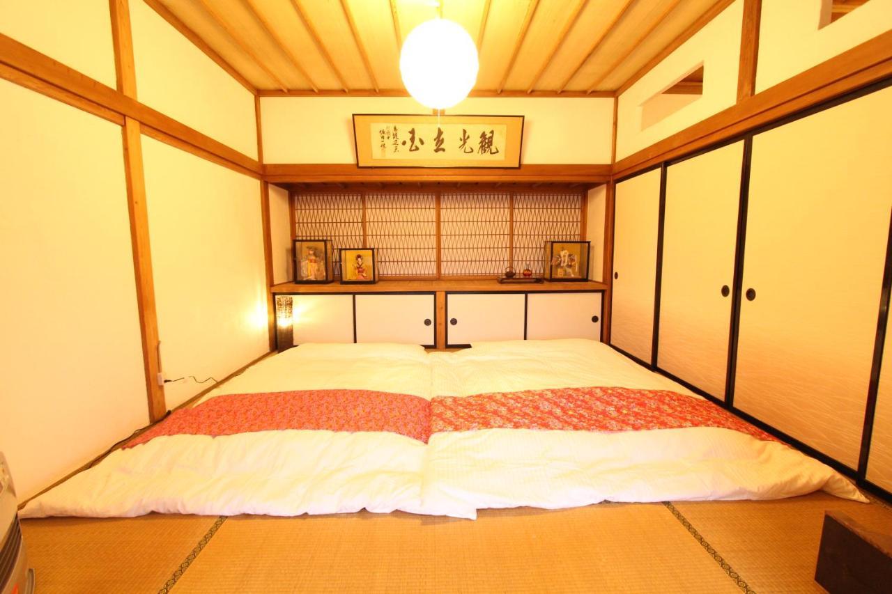 הוילה פוג'יקאוואגוצ'יקו Fuji Sakura House מראה חיצוני תמונה